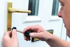 City Locksmith Services Cincinnati, OH 513-988-4015 City Locksmith Services Cincinnati, OH 513-988-4015 - 4-Locksmiths-Service